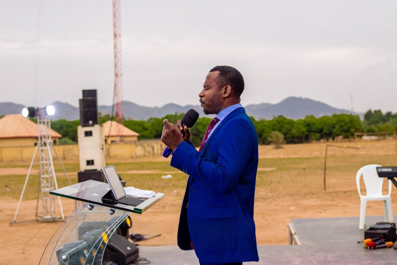 Evangelist Shaala Ukaa